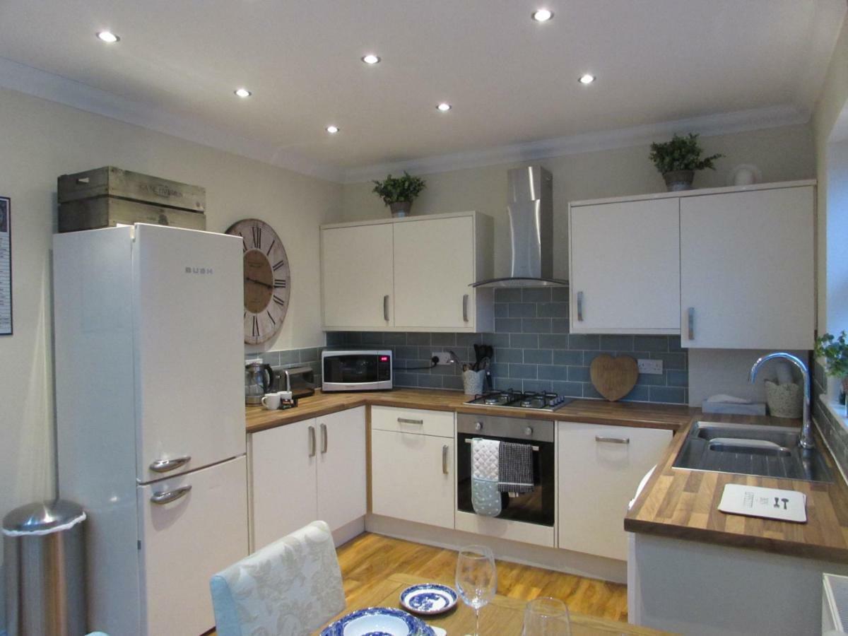 Apartment 1 Exquisite Two King Bedroom With En Suites - Close To The Town Centre, Rail, Airport And Theatre Darlington  Eksteriør bilde